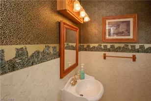 215 Lake Ave NE, Hartville, OH 44632 - Photo 24