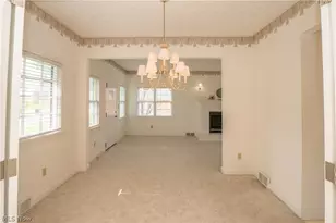 215 Lake Ave NE, Hartville, OH 44632 - Photo 10