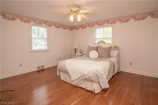 215 Lake Ave NE, Hartville, OH 44632 - Photo 26