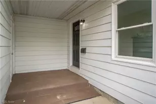 636 Page St, Ravenna, OH 44266 - Photo 2
