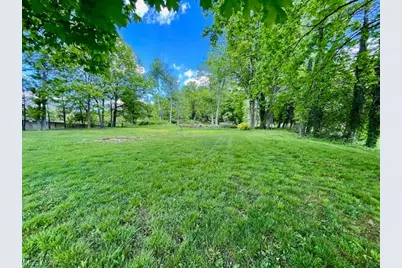 2062 Dupont Road, Parkersburg, WV 26101 - Photo 2
