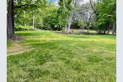 2062 Dupont Road, Parkersburg, WV 26101 - Photo 4