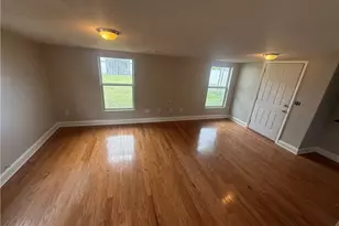 819 39th St, Vienna, WV 26105 - Photo 6