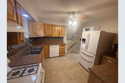 819 39th Street, Vienna, WV 26105 - Photo 8