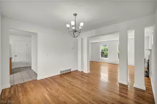 9747 Gates Ave, Loveland, OH 44105 - Photo 12