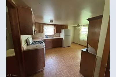 338 S High/Alley, Freeport, OH 43973 - Photo 8