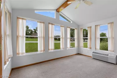 52322 Lakeview Drive, Dillonvale, OH 43917 - Photo 8