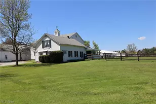 10286 Wilson Mills Rd, Chardon, OH 44024 - Photo 14