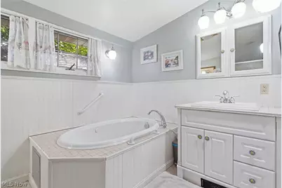 10286 Wilson Mills Road, Chardon, OH 44024 - Photo 16