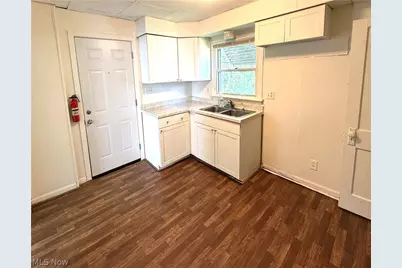 1322 Wellesley Avenue, Steubenville, OH 43952 - Photo 4