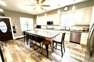 1330 Main St, Follansbee, WV 26037 - Photo 14