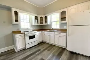 21491 Naumann Ave, Euclid, OH 44123 - Photo 6