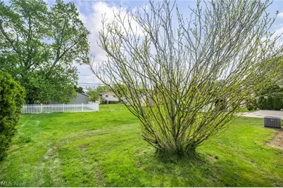1299 Jackie Lane, Mayfield Heights, OH 44124 - Photo 40