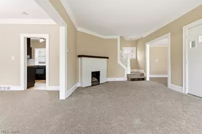 1521 Blossom Park Avenue, Oakwood, OH 44107 - Photo 8