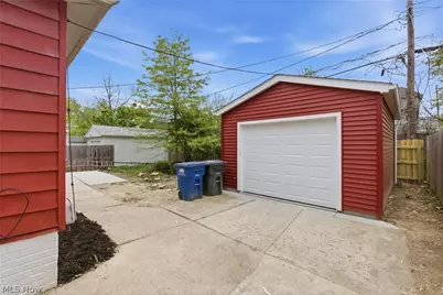 1521 Blossom Park Avenue, Oakwood, OH 44107 - Photo 28