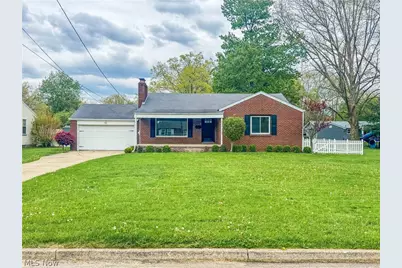4047 Cascade Drive, Youngstown, OH 44511 - Photo 2