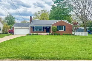 4047 Cascade Dr, Youngstown, OH 44511 - Photo 2