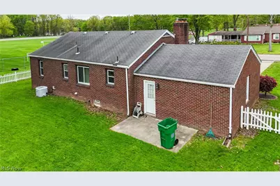 4047 Cascade Drive, Youngstown, OH 44511 - Photo 4