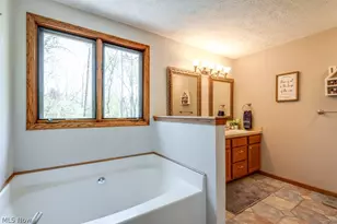 326 St Lawrence Cir, Northfield, OH 44067 - Photo 32