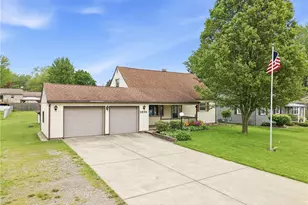3898 New Rd, Austintown, OH 44515 - Photo 2