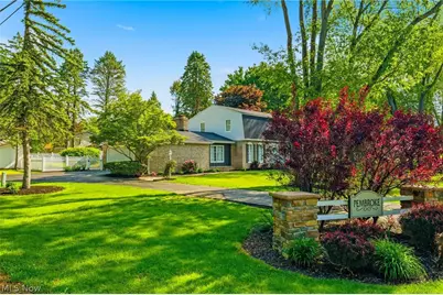 1471 Stonington Road NW, North Canton, OH 44720 - Photo 4