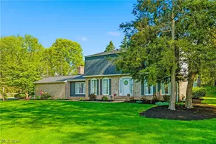 1471 Stonington Rd NW, North Canton, OH 44720 - Photo 2