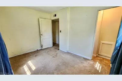 863 North, Painesville, OH 44077 - Photo 12