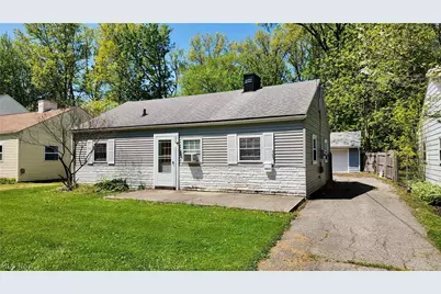 863 North, Painesville, OH 44077 - Photo 2