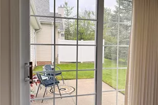 370 Rosebury Ct, Mayfield Heights, OH 44124 - Photo 22