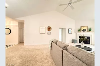 370 Rosebury Court, Mayfield Heights, OH 44124 - Photo 32