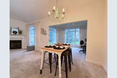 370 Rosebury Court, Mayfield Heights, OH 44124 - Photo 18