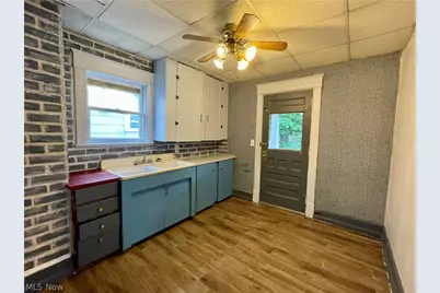 83 Smithsonian Street, Girard, OH 44420 - Photo 12
