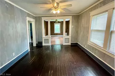 83 Smithsonian Street, Girard, OH 44420 - Photo 6