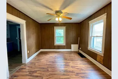 83 Smithsonian Street, Girard, OH 44420 - Photo 8