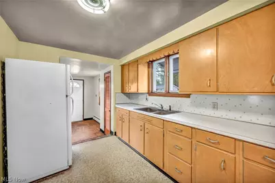 2131 Overland Avenue NE, Warren, OH 44483 - Photo 16