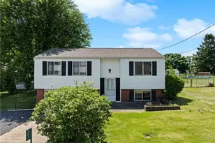 263 Walker Manor Circle, Colliers, WV 26062 - Photo 2