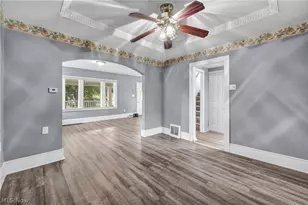 961 N Howard St, Akron, OH 44310 - Photo 12