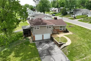 2502 27th St, Parkersburg, WV 26104 - Photo 4