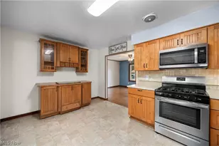 795 Tarry Ln, Amherst, OH 44001 - Photo 14
