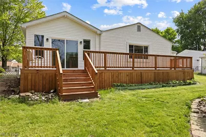 795 Tarry Lane, Amherst, OH 44001 - Photo 2