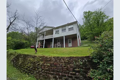 67480 Plum Street, Bridgeport, OH 43912 - Photo 2