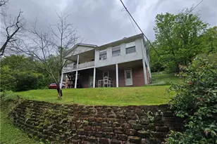 67480 Plum St, Bridgeport, OH 43912 - Photo 2