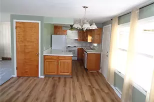 6105 Parknoll St SW, Massillon, OH 44646 - Photo 6