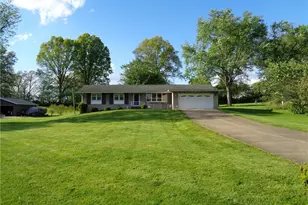 6105 Parknoll St SW, Massillon, OH 44646 - Photo 16