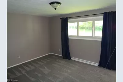 6105 Parknoll Street SW, Massillon, OH 44646 - Photo 8