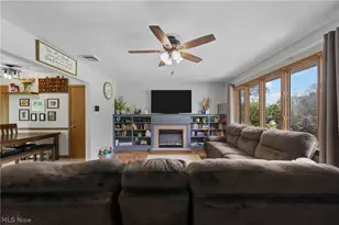 1356 Glennview St NE, Canton, OH 44721 - Photo 8