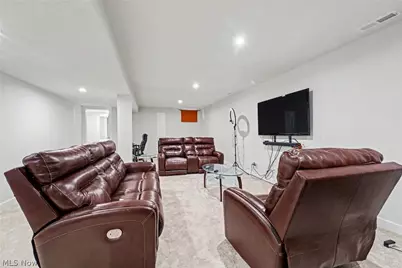 3268 Stoneleigh Road NE, Canton, OH 44721 - Photo 24
