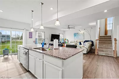 3268 Stoneleigh Road NE, Canton, OH 44721 - Photo 8