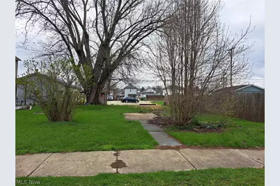1413 Beckett Avenue, Cambridge, OH 43725 - Photo 2