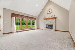 1012 Cloverdale Cir NE, Massillon, OH 44646 - Photo 10